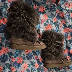 FRYE AND CO. Brown Winter Boots. MINT CONDITION.